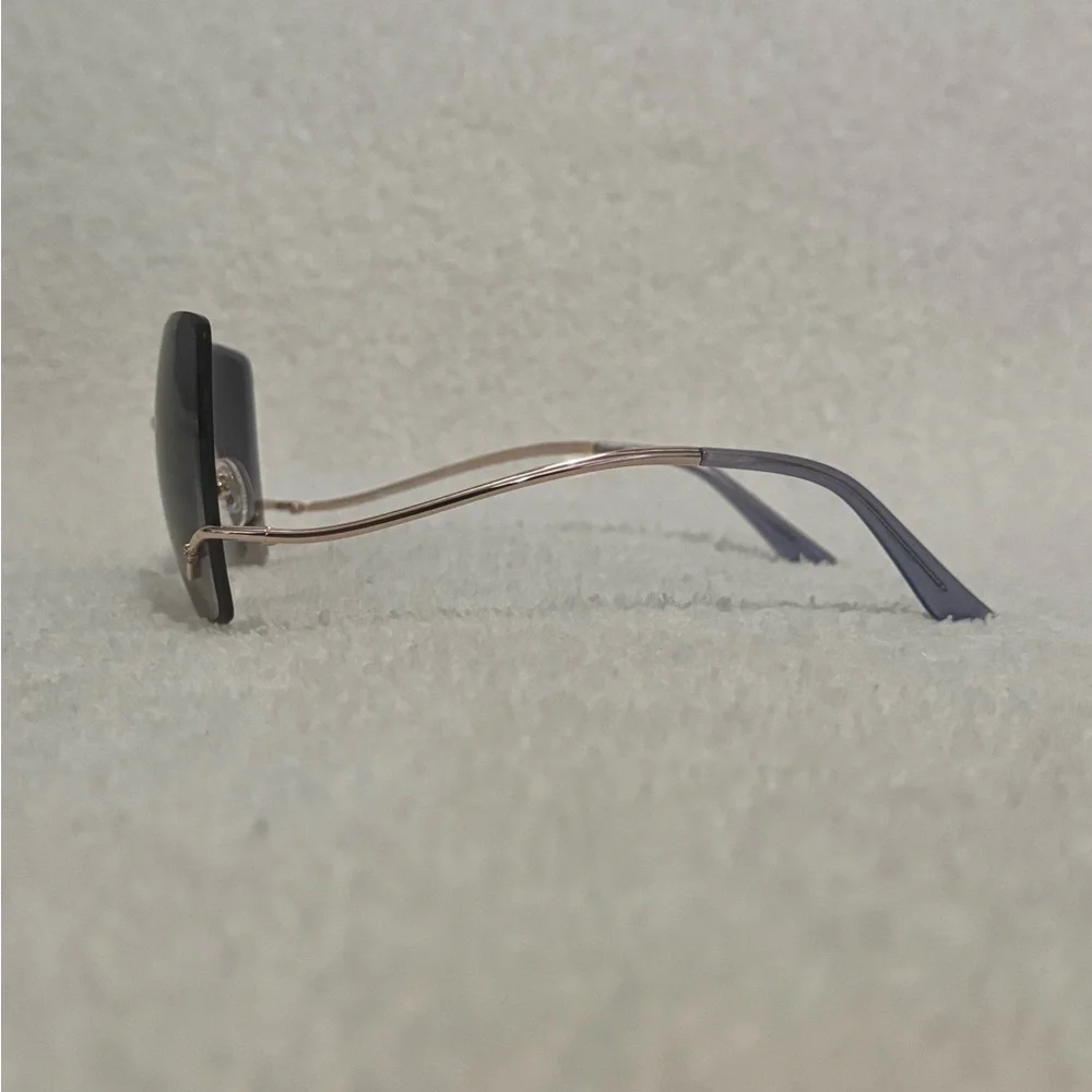 Guess Raelynn Square Rimless Sunglasses - Picture 2 of 2